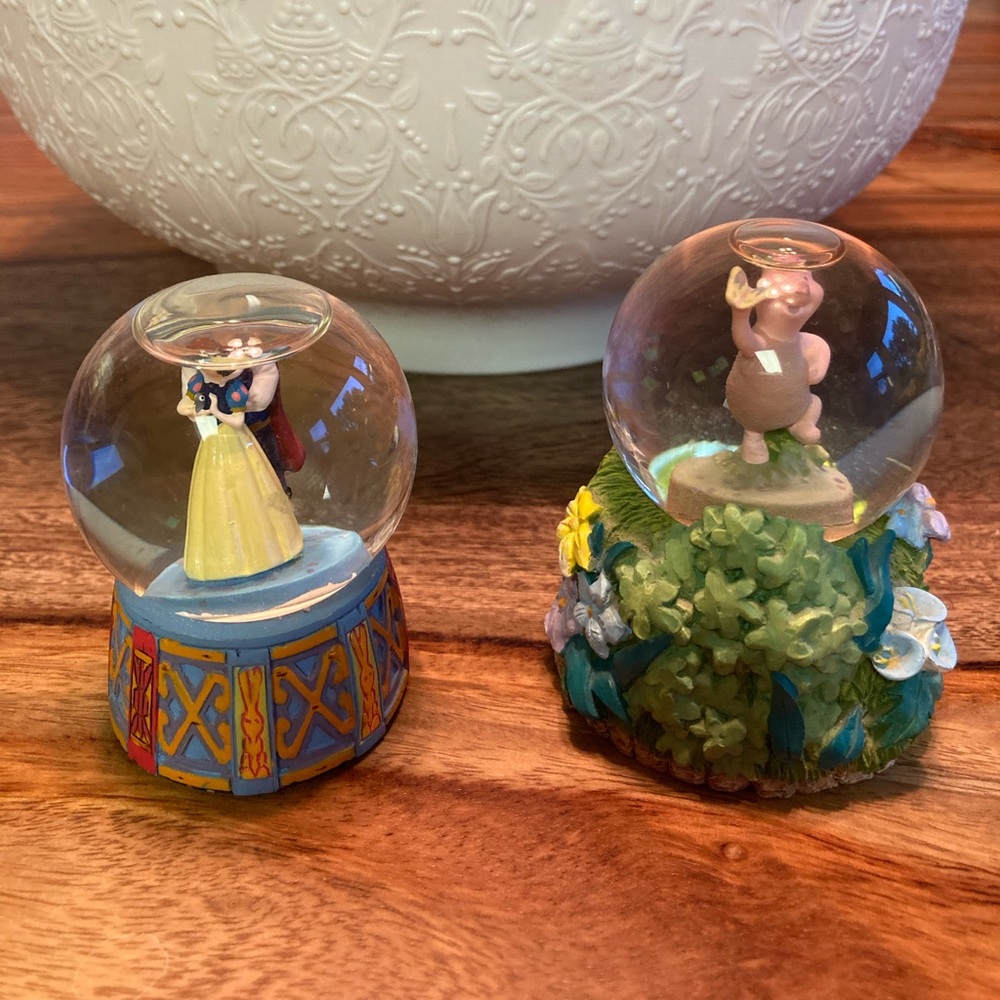 Mini Disney globes- Piglet and Snow White